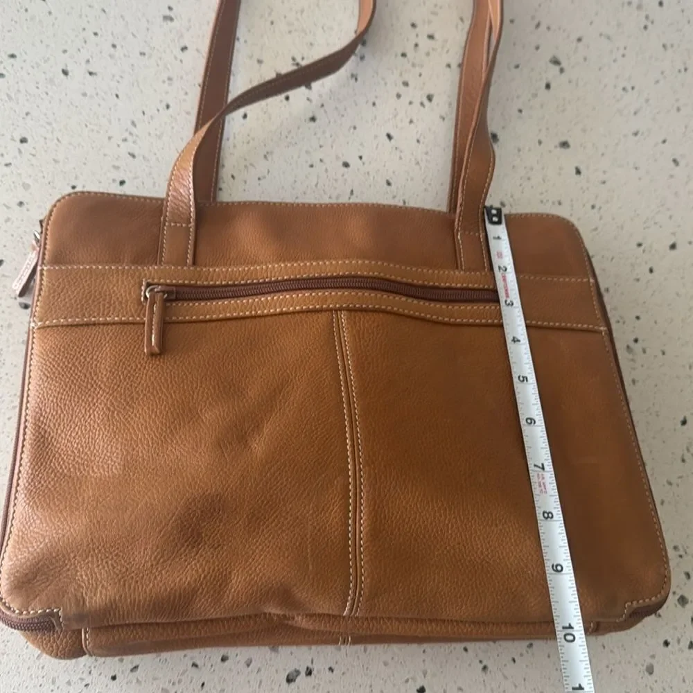 Tignanello Vintage Tan Genuine Leather Women’s Shoulder Handbag Zip Compartments